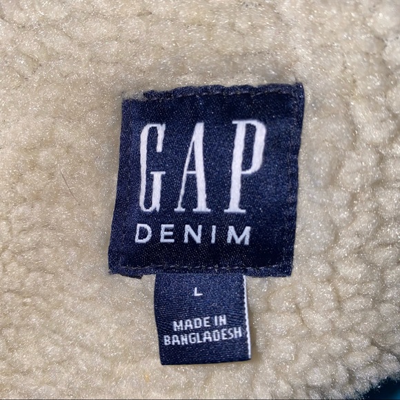 Gap black Jean jacket with fur inside - Picture 8 of 16